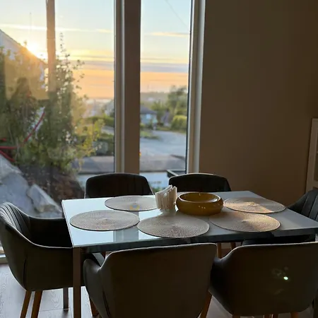 Feriehus New Villa Fishing Sunset Terrace Fireplace Hiking