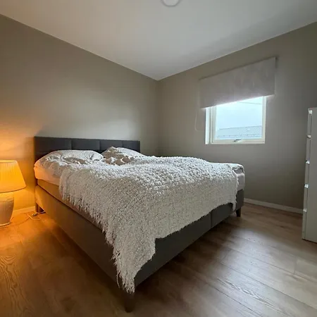 Сasa de vacaciones Modern 3-Bedroom Villa With Sunset Views & Fireplace *